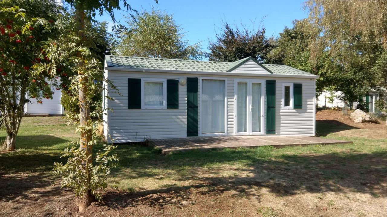 Отель Camping Le Caussanel Canet-de-Salars Экстерьер фото