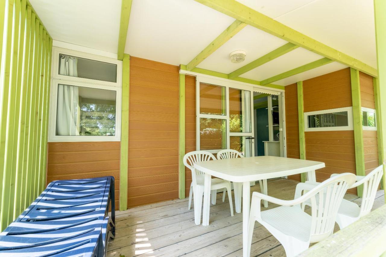 Отель Camping Le Caussanel Canet-de-Salars Экстерьер фото